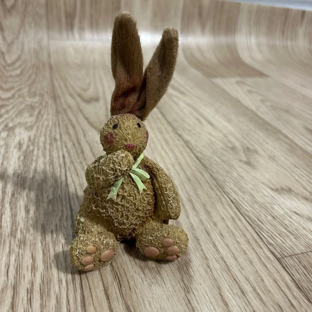 Unbranded Bunny Figurine‎ Tan Resin Easter Rabbit 5.5